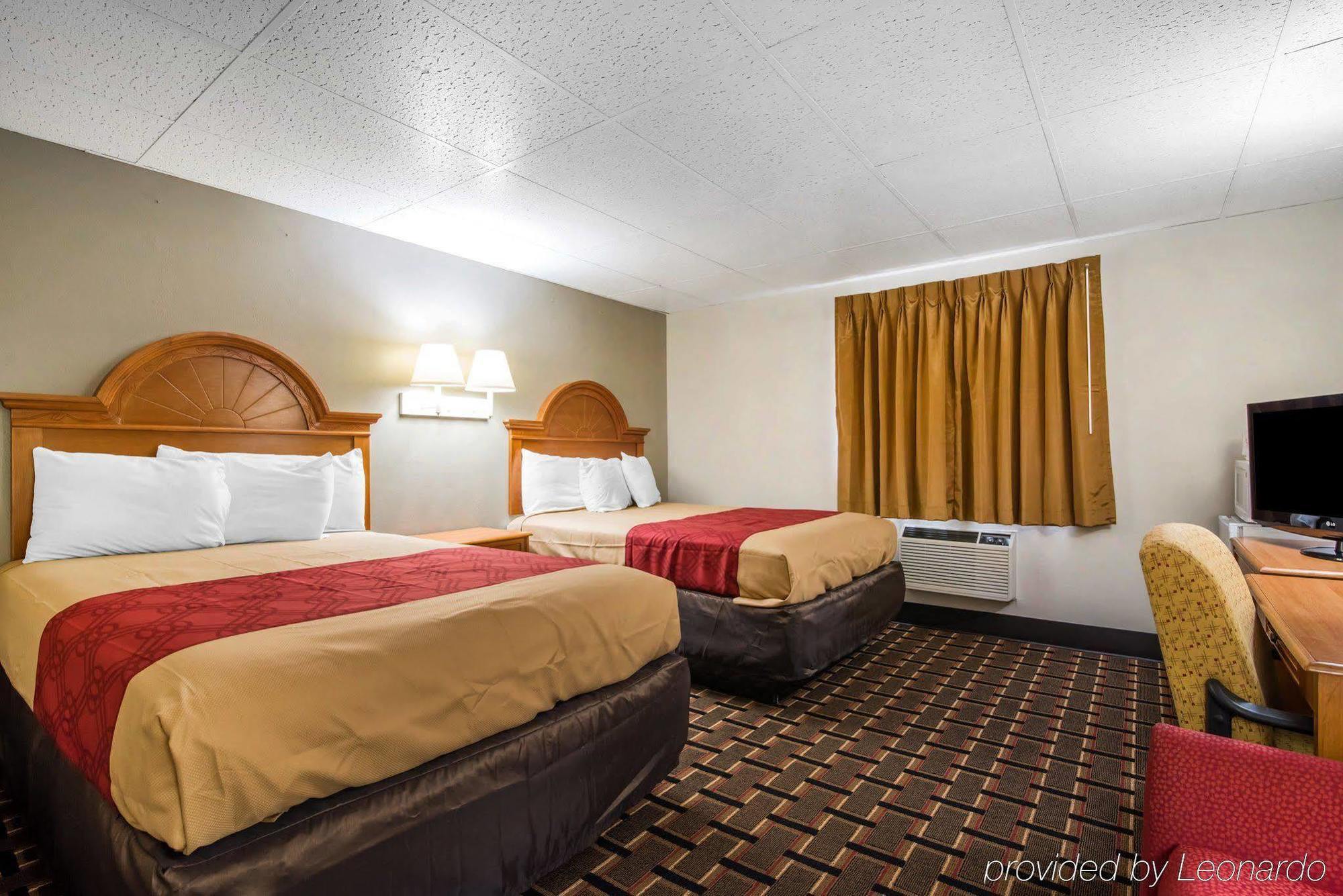 Econo Lodge ニューパルツ エクステリア 写真