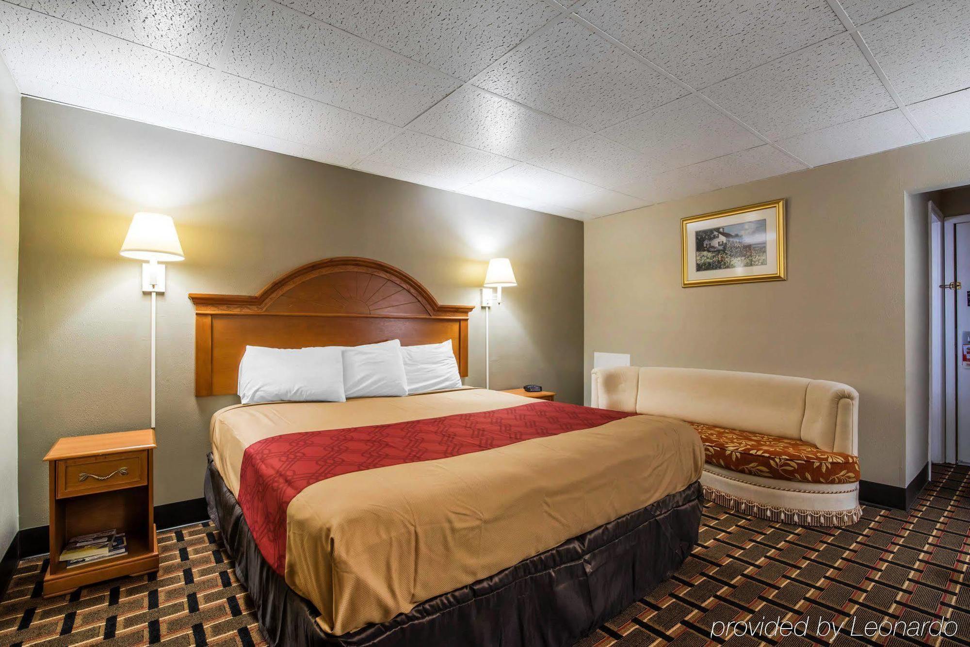 Econo Lodge ニューパルツ エクステリア 写真