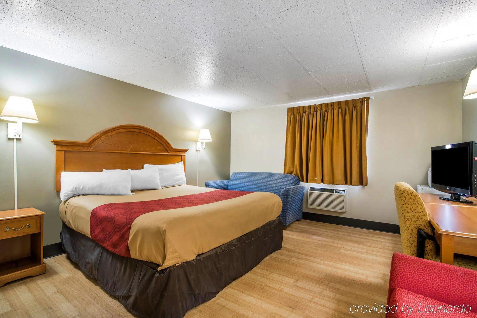 Econo Lodge ニューパルツ エクステリア 写真
