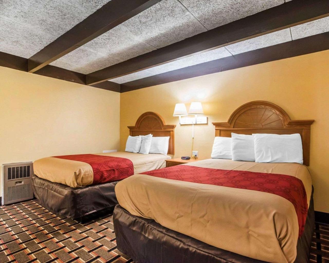 Econo Lodge ニューパルツ エクステリア 写真