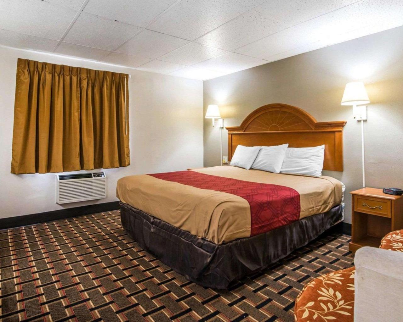 Econo Lodge ニューパルツ エクステリア 写真