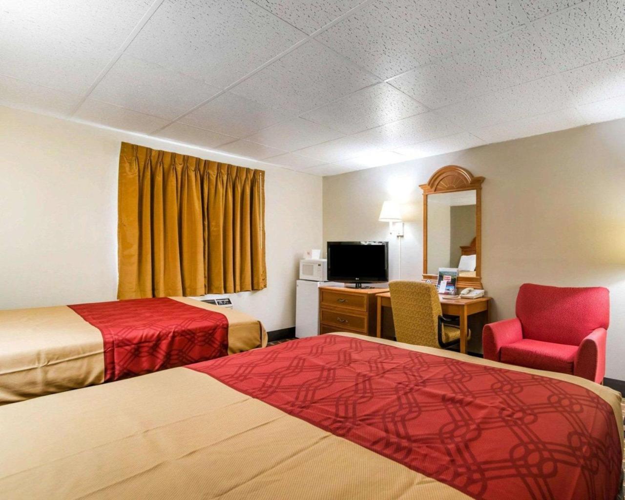 Econo Lodge ニューパルツ エクステリア 写真