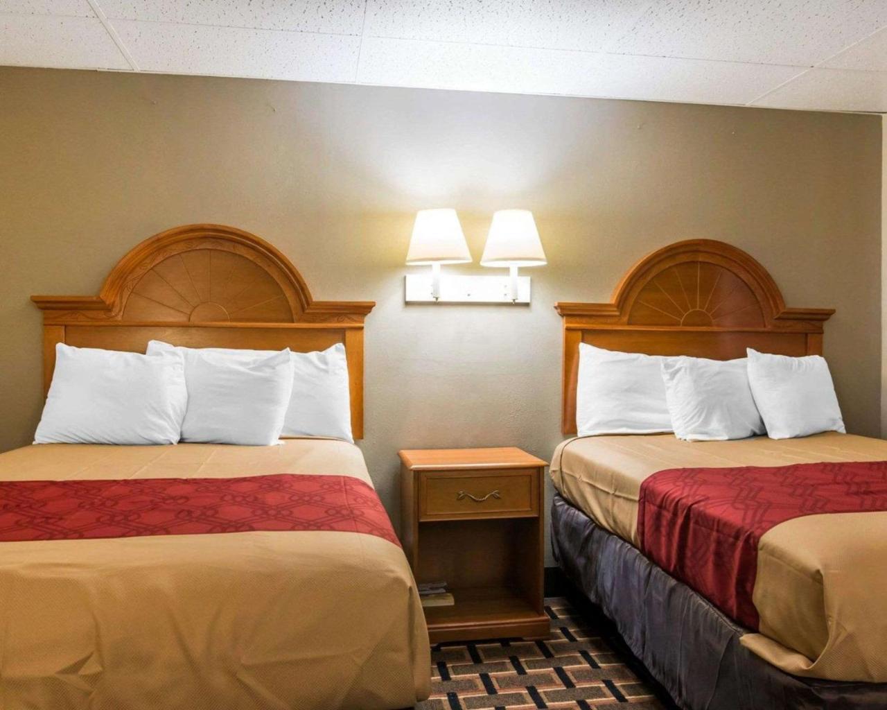 Econo Lodge ニューパルツ エクステリア 写真