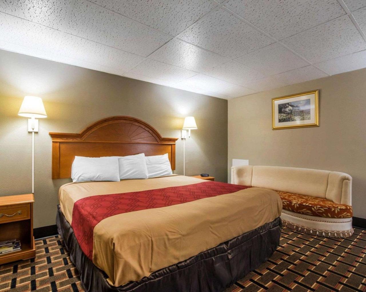 Econo Lodge ニューパルツ エクステリア 写真