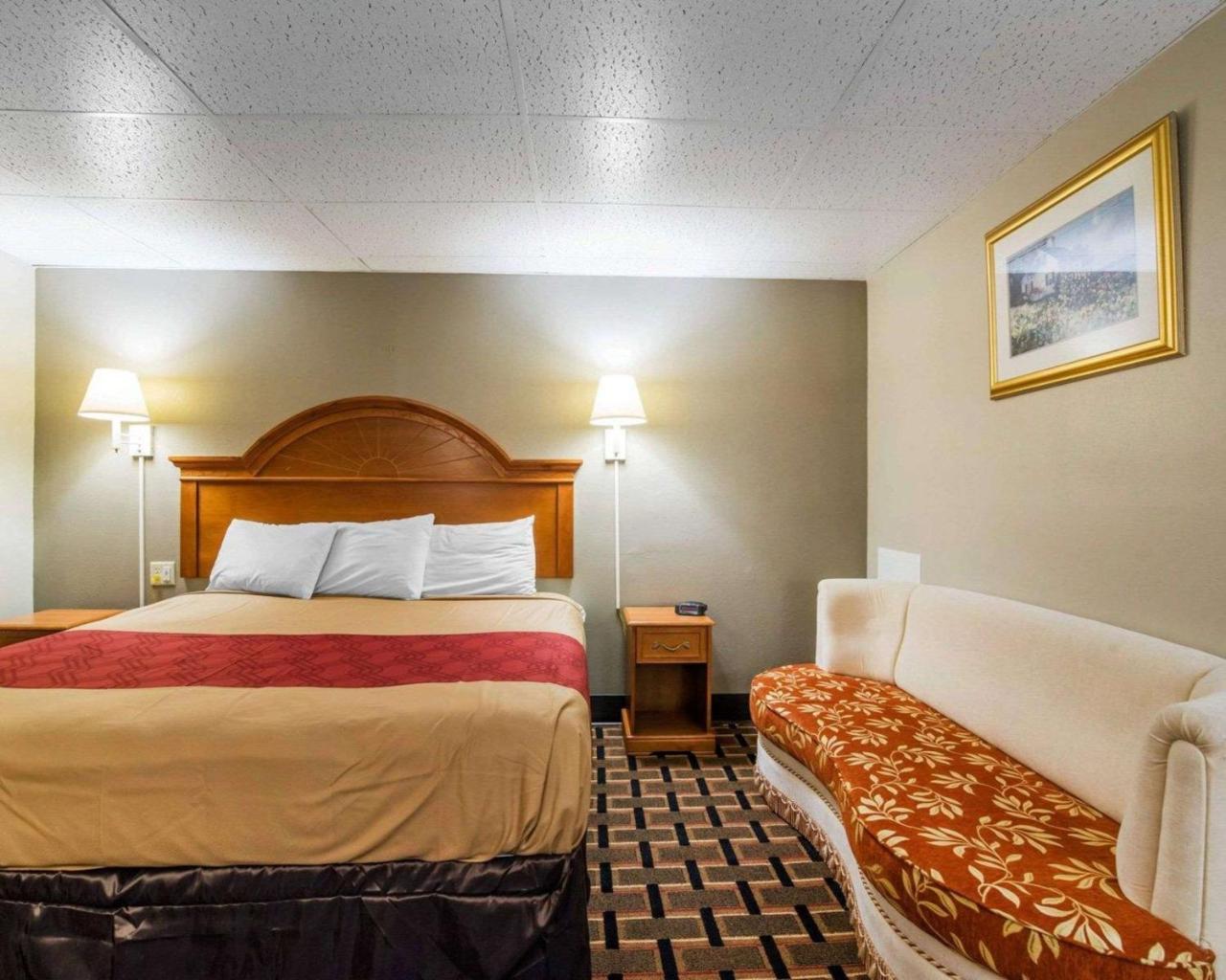Econo Lodge ニューパルツ エクステリア 写真